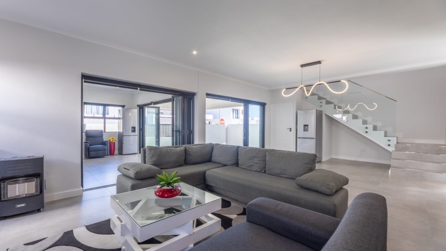 4 Bedroom Property for Sale in Sandown Western Cape